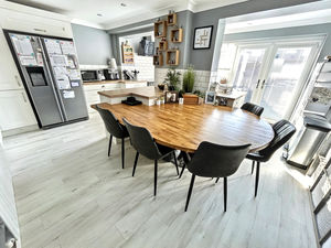 Photo 11- click for photo gallery